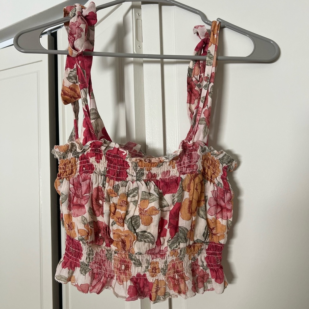 Kivari Jasmin Shirred top in pink floral